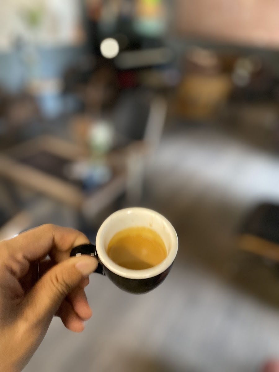 RJ8 x F15 Specialty Coffee Photo 5