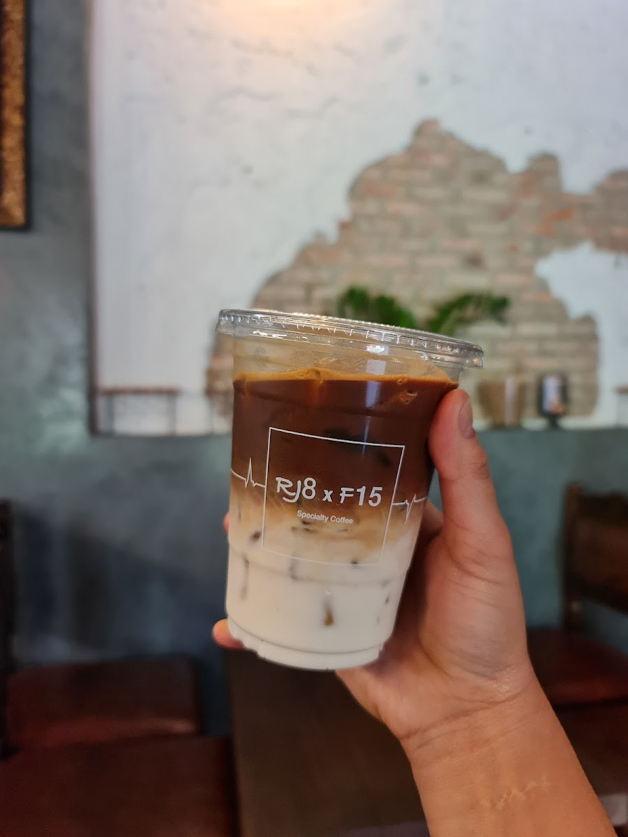 RJ8 x F15 Specialty Coffee Photo 6