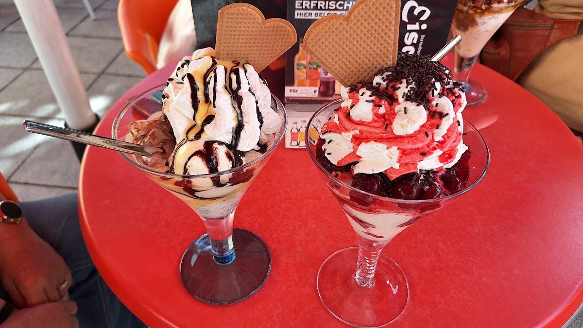 Das teuflisch gute Eiscafé Photo 2