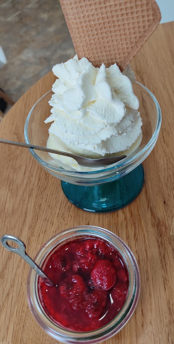 Das teuflisch gute Eiscafé Photo 7