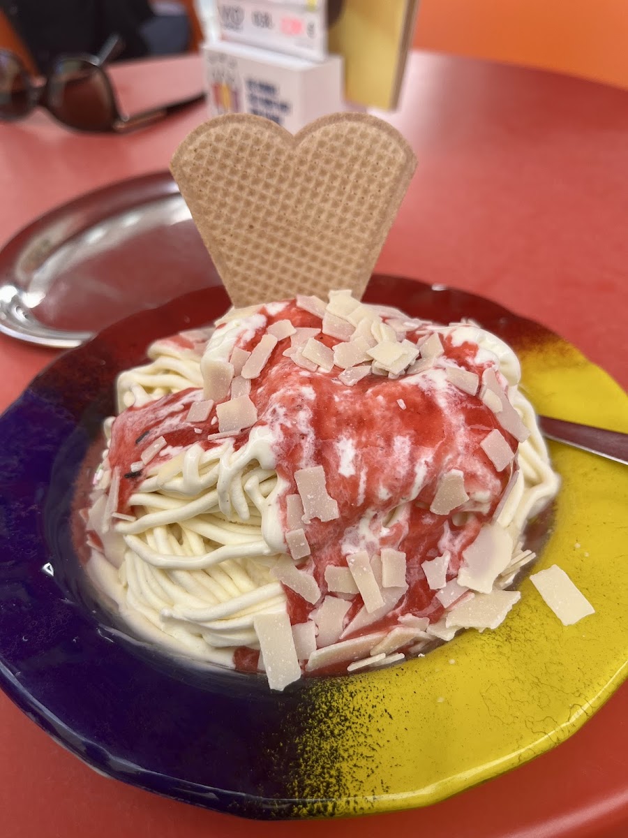 Das teuflisch gute Eiscafé Photo 8