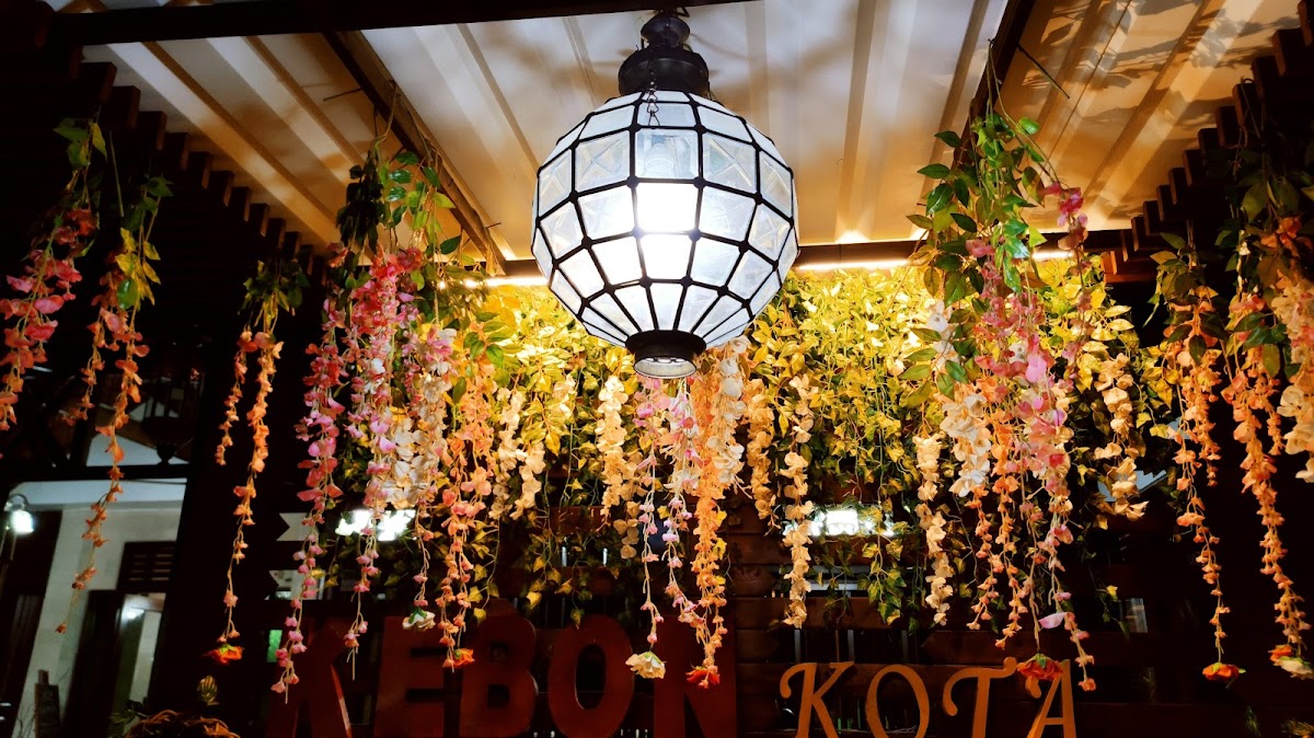 KEBON KOTA TROPICAL GARDEN RESTAURANT & HALL