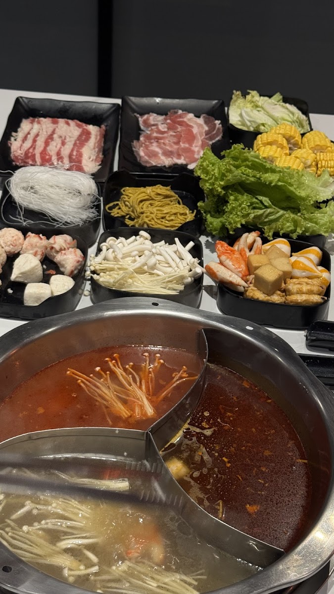 Hao Tang Hotpot & Grill Photo 5
