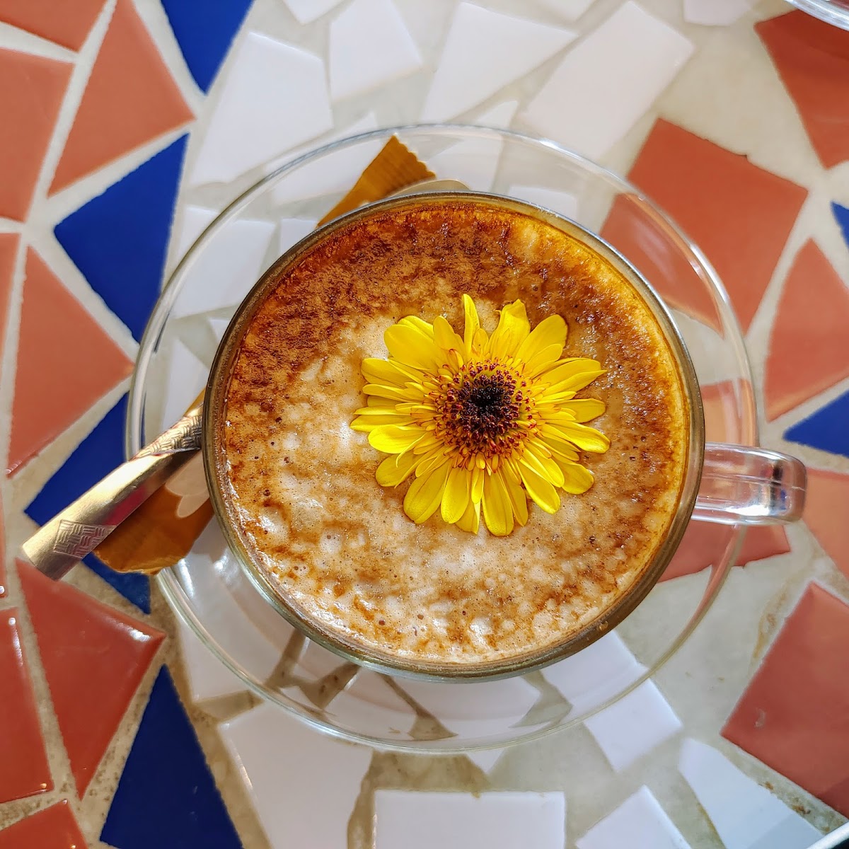 赫 De' H Cafe & Bakery Photo 6