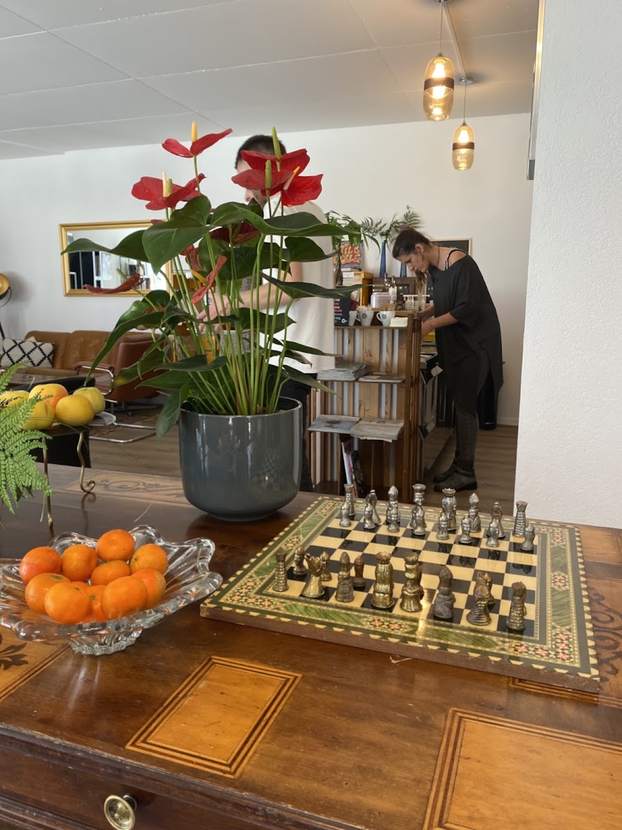 Café du Milieu Photo 9