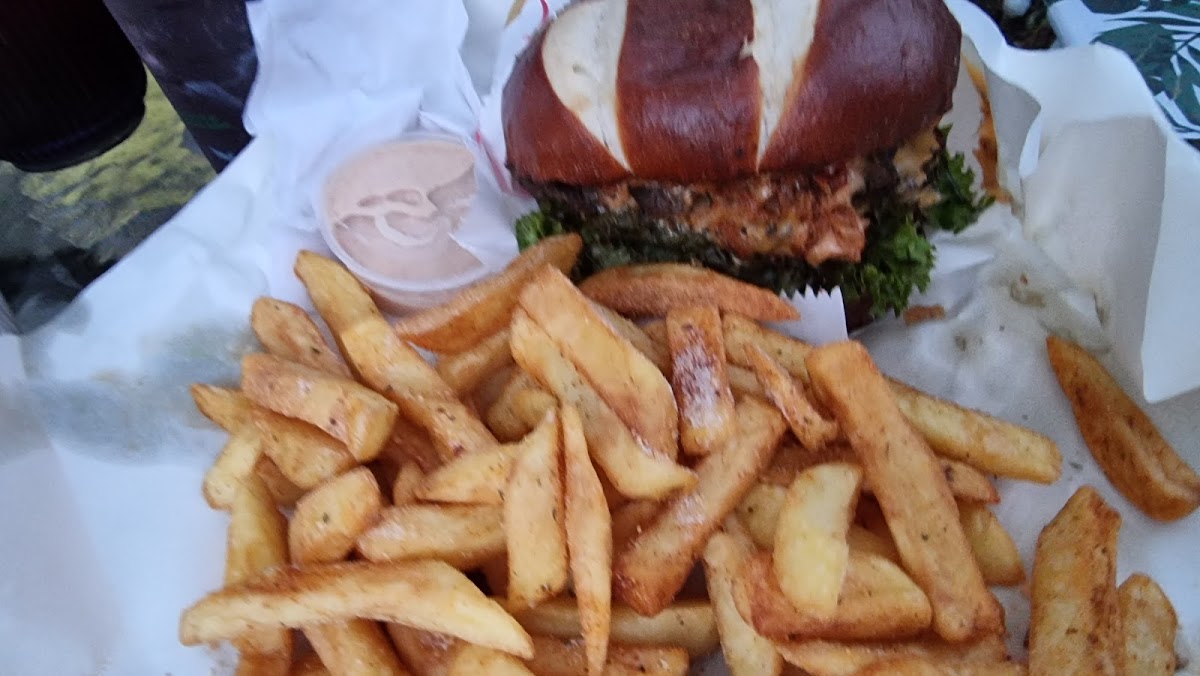 Brill Burger Photo 5