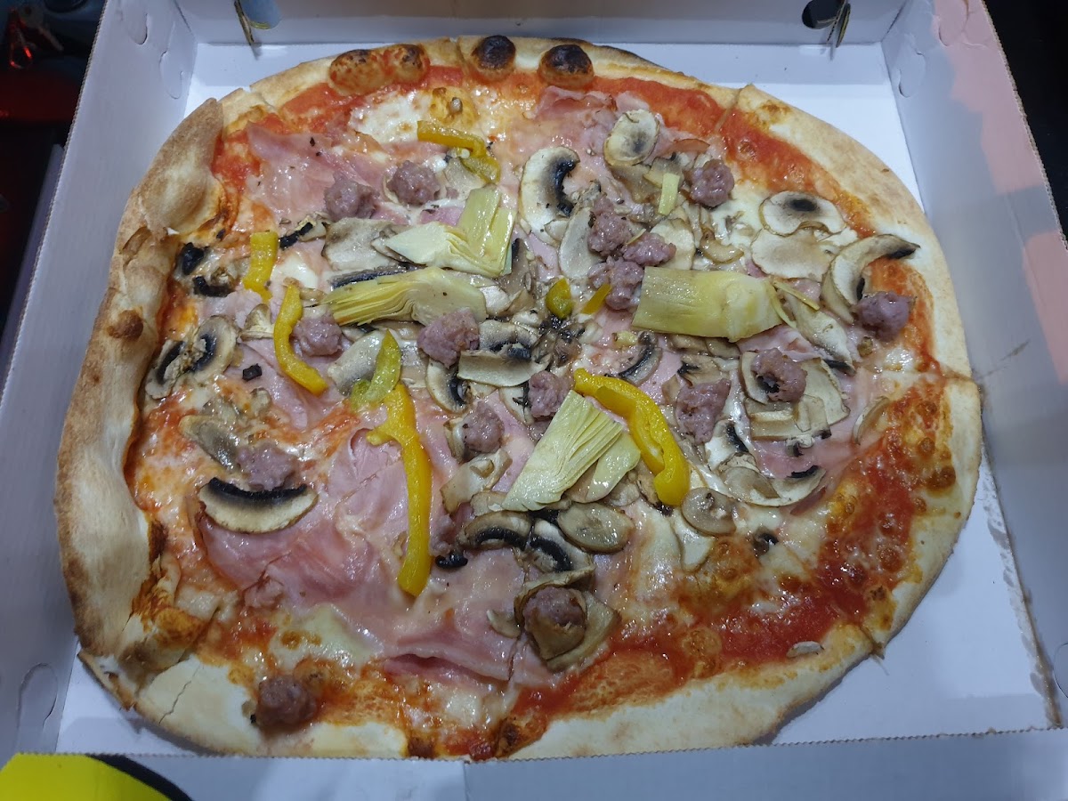 Pizzeria Kepizza Di Brunelli Barbara Photo 2