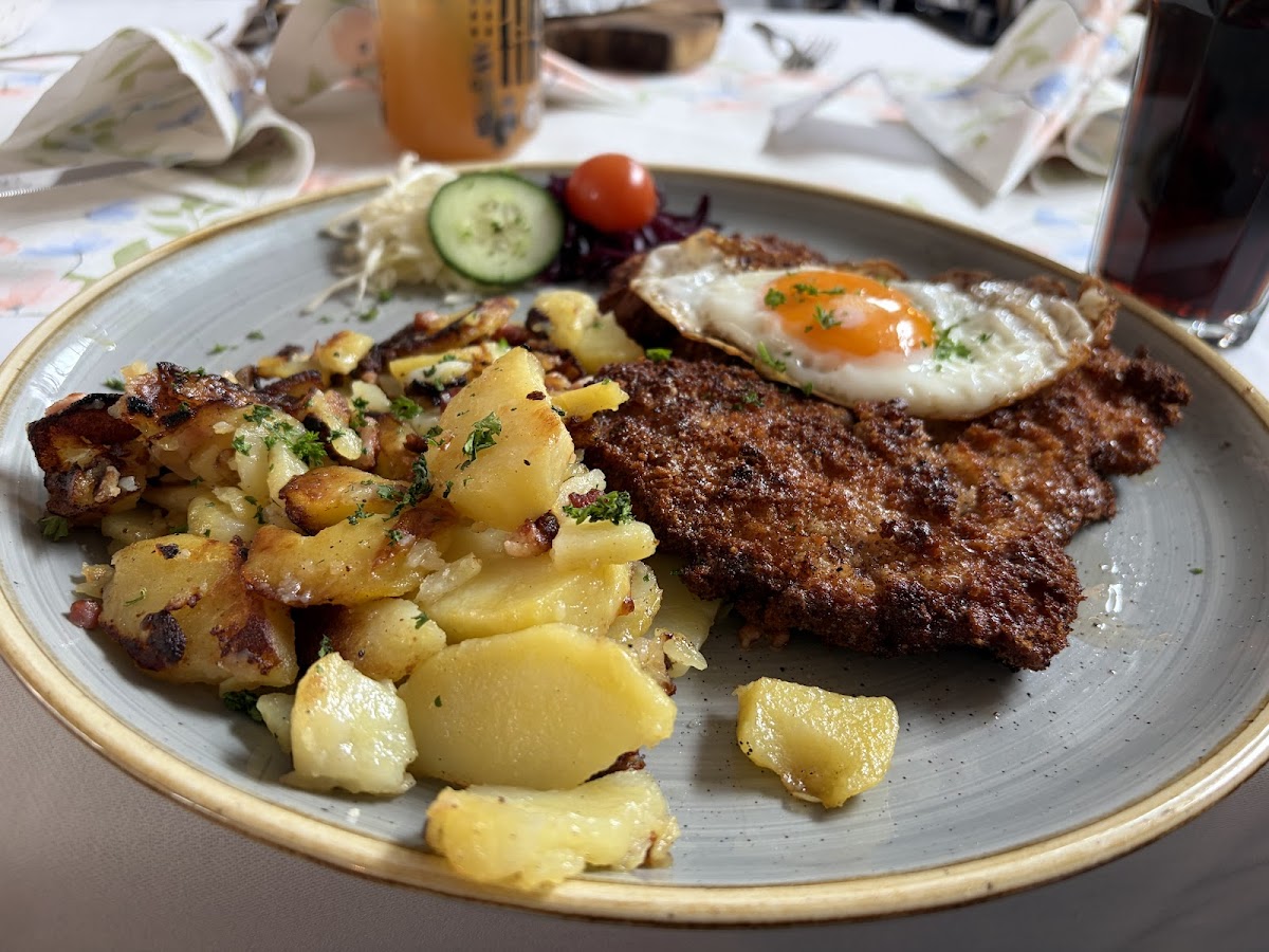 Hotel und Restaurant Wilder Eber Photo 3