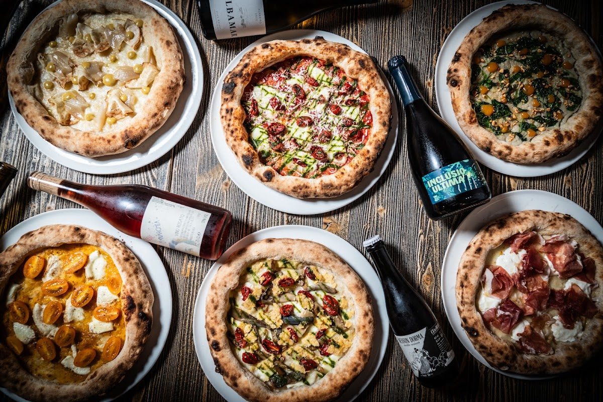 Inedito Pizzeria Photo 4