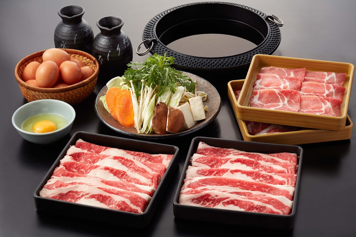 J's Gate Dining Photo 3