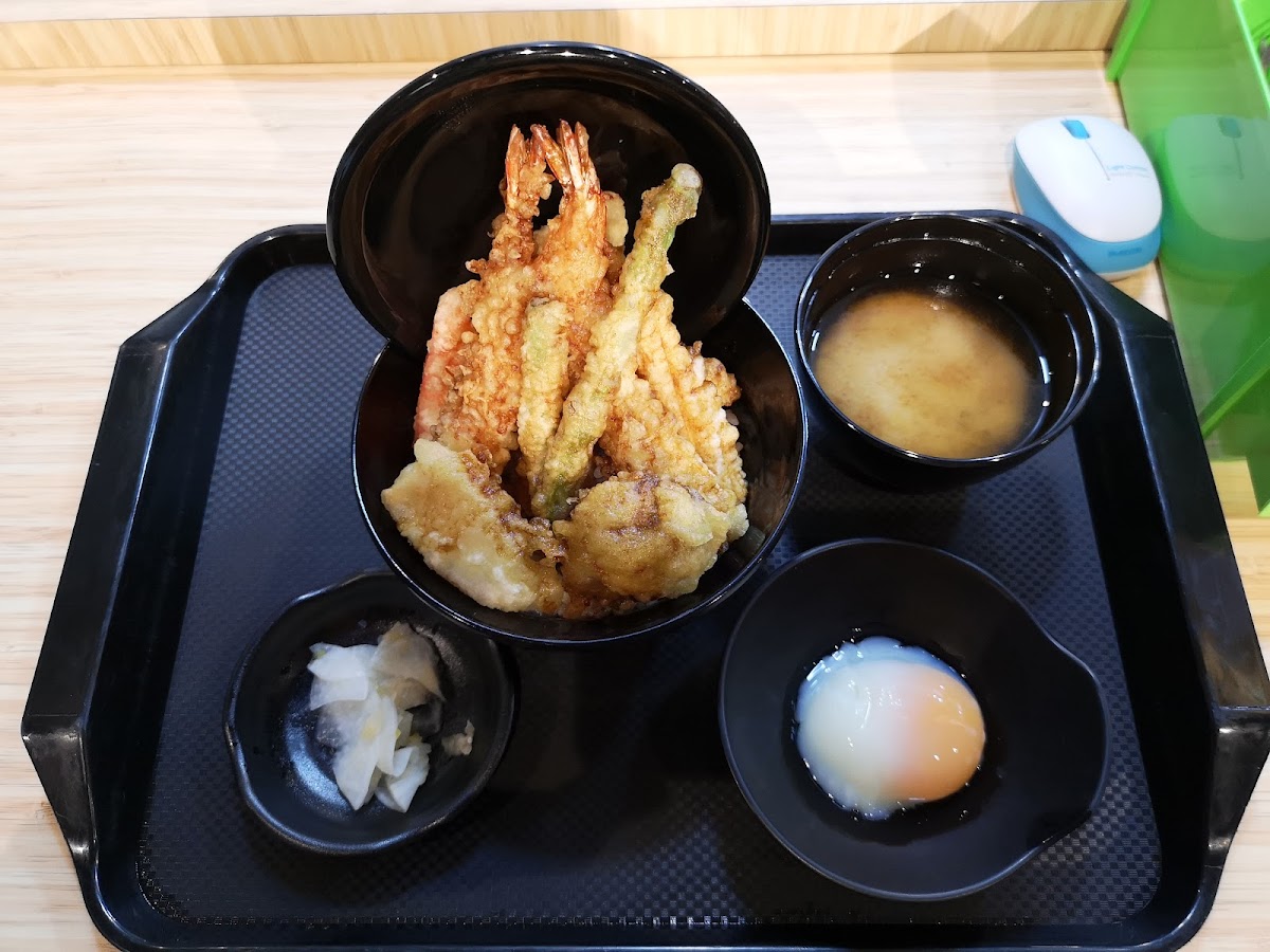 J's Gate Dining Photo 6