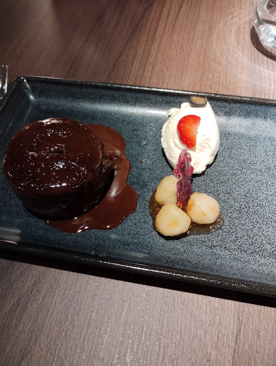 Academy Restaurant Photo 9