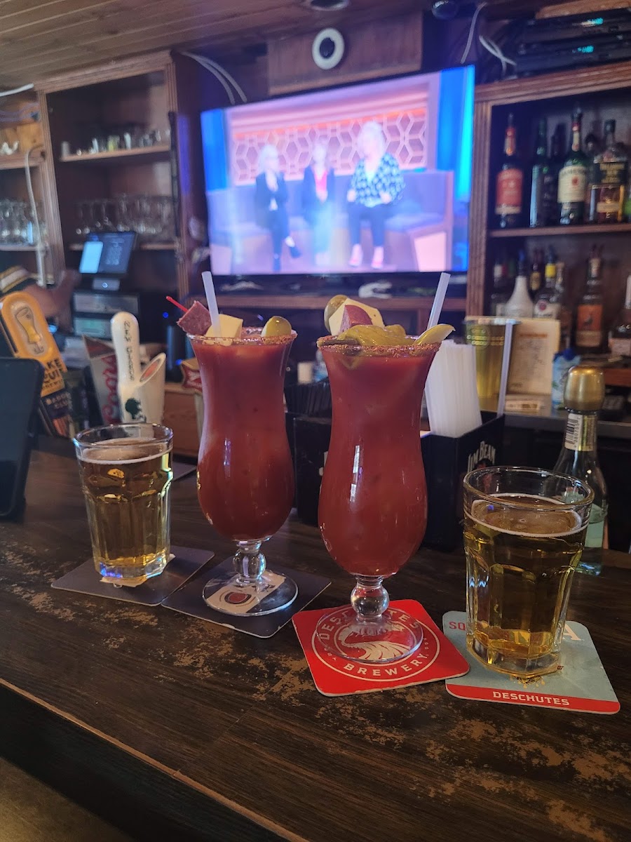 Swiss Street Pub & Grille Photo 7