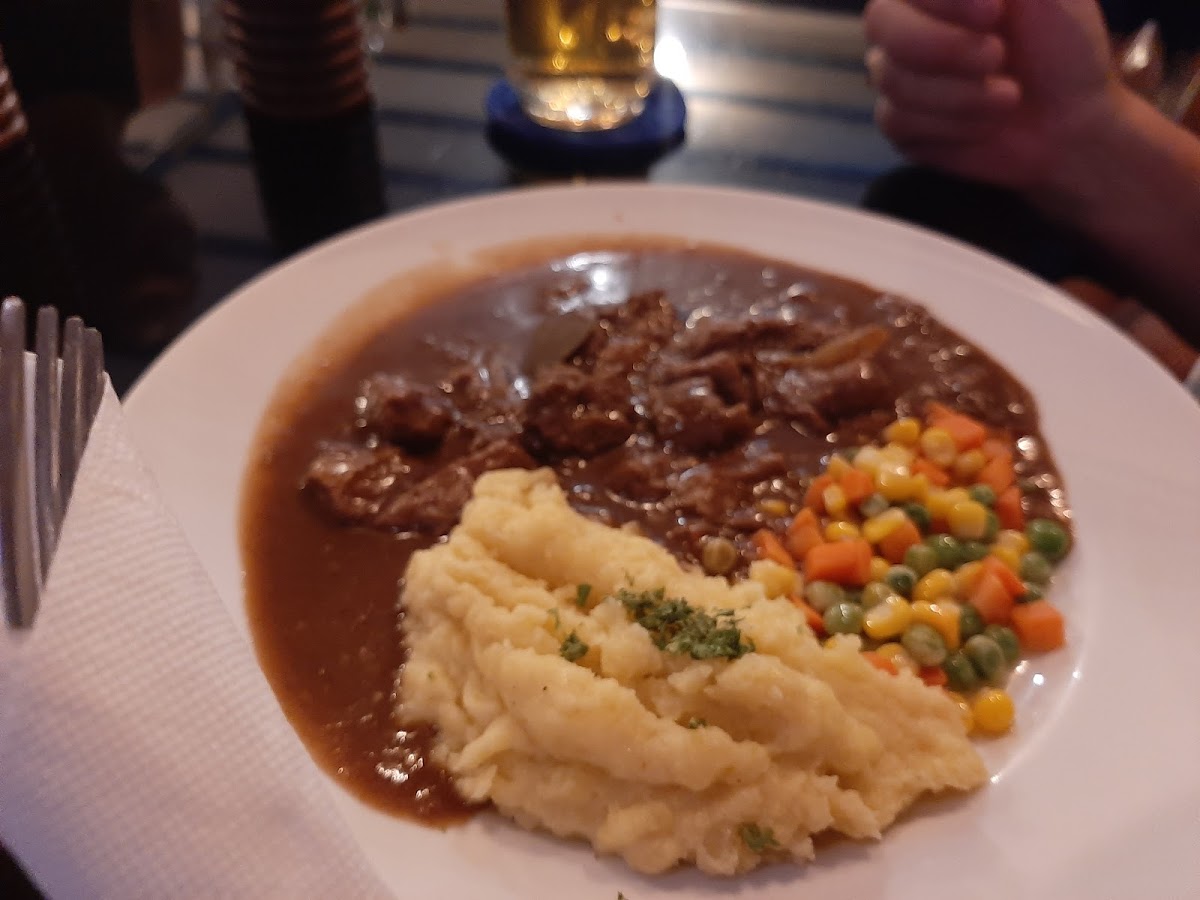 Jasmine Restaurant & Pub Photo 8