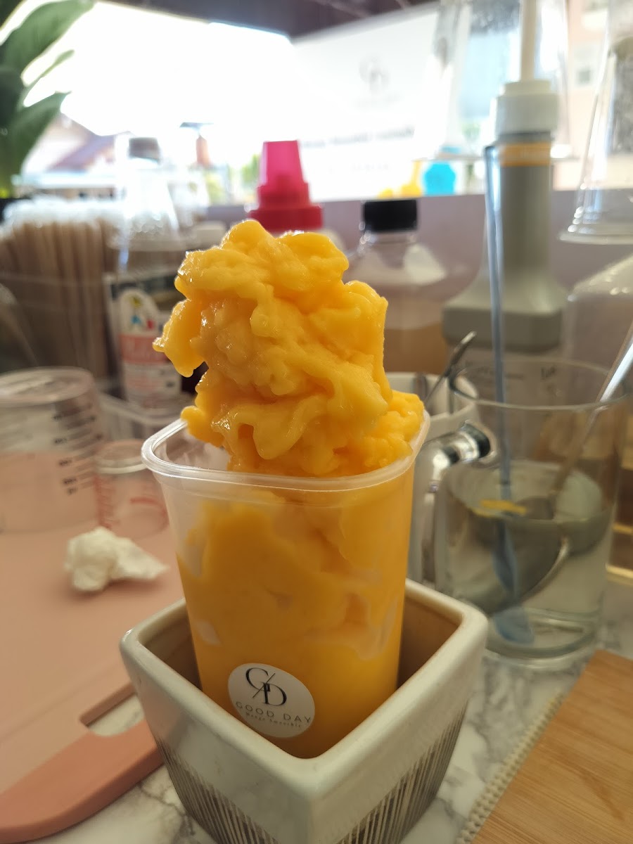 Good Day Mango Smoothie Photo 6