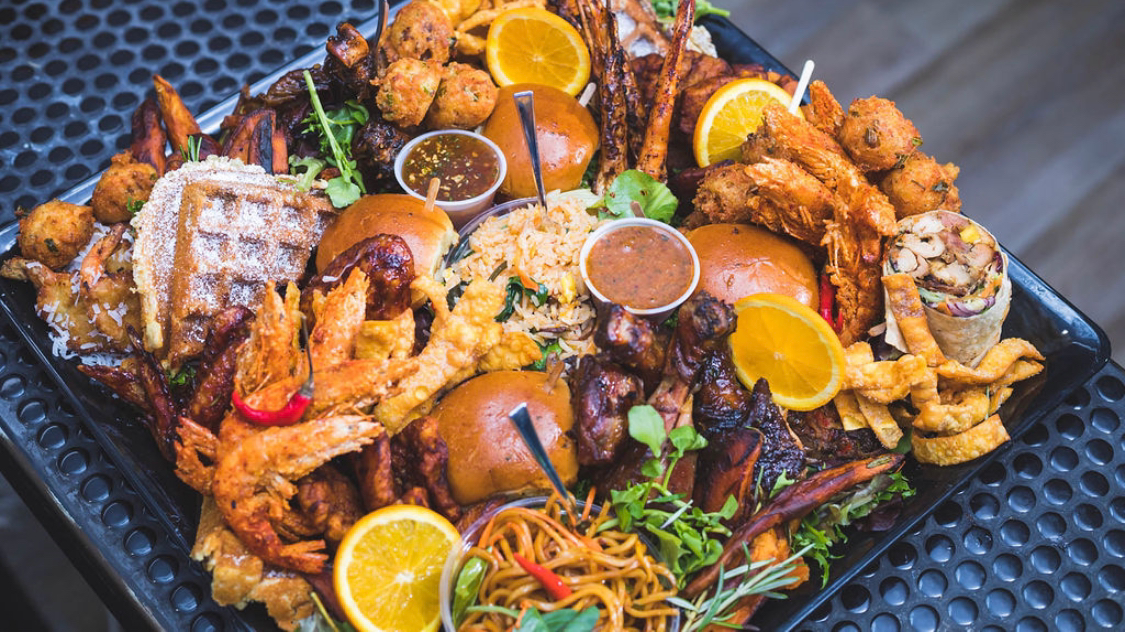 ZAZ Restaurant & Catering Photo 2