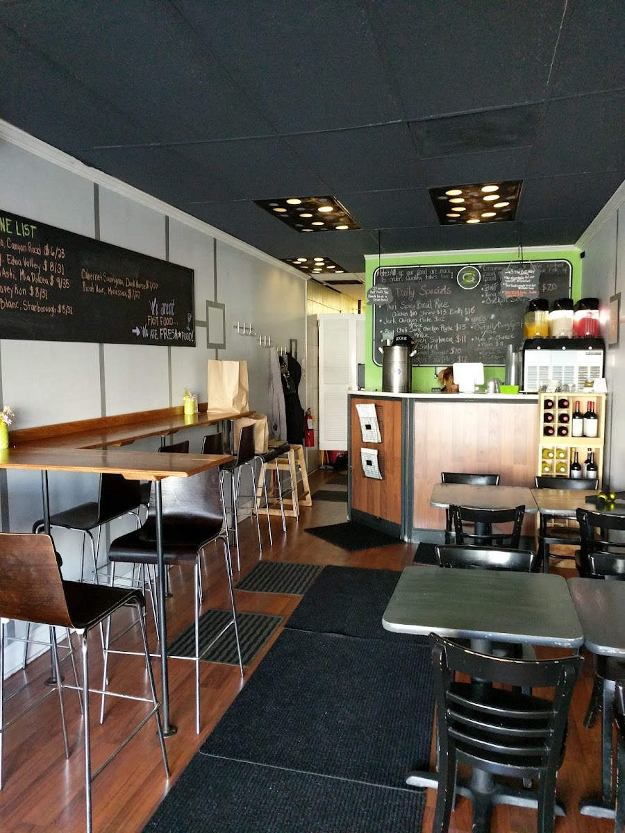 ZAZ Restaurant & Catering Photo 3