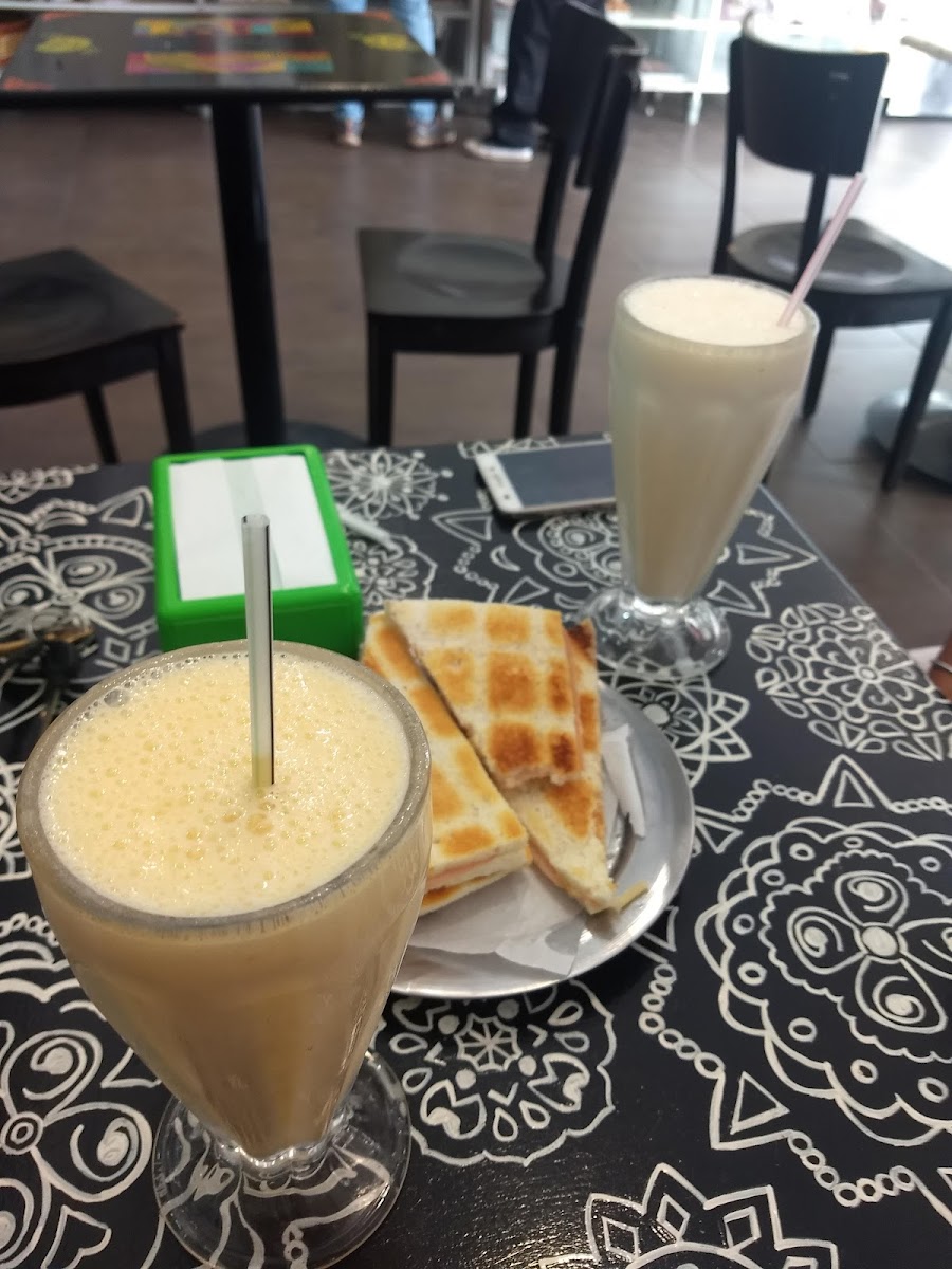 Frutillita helados/ cafe/ panaderia Photo 9