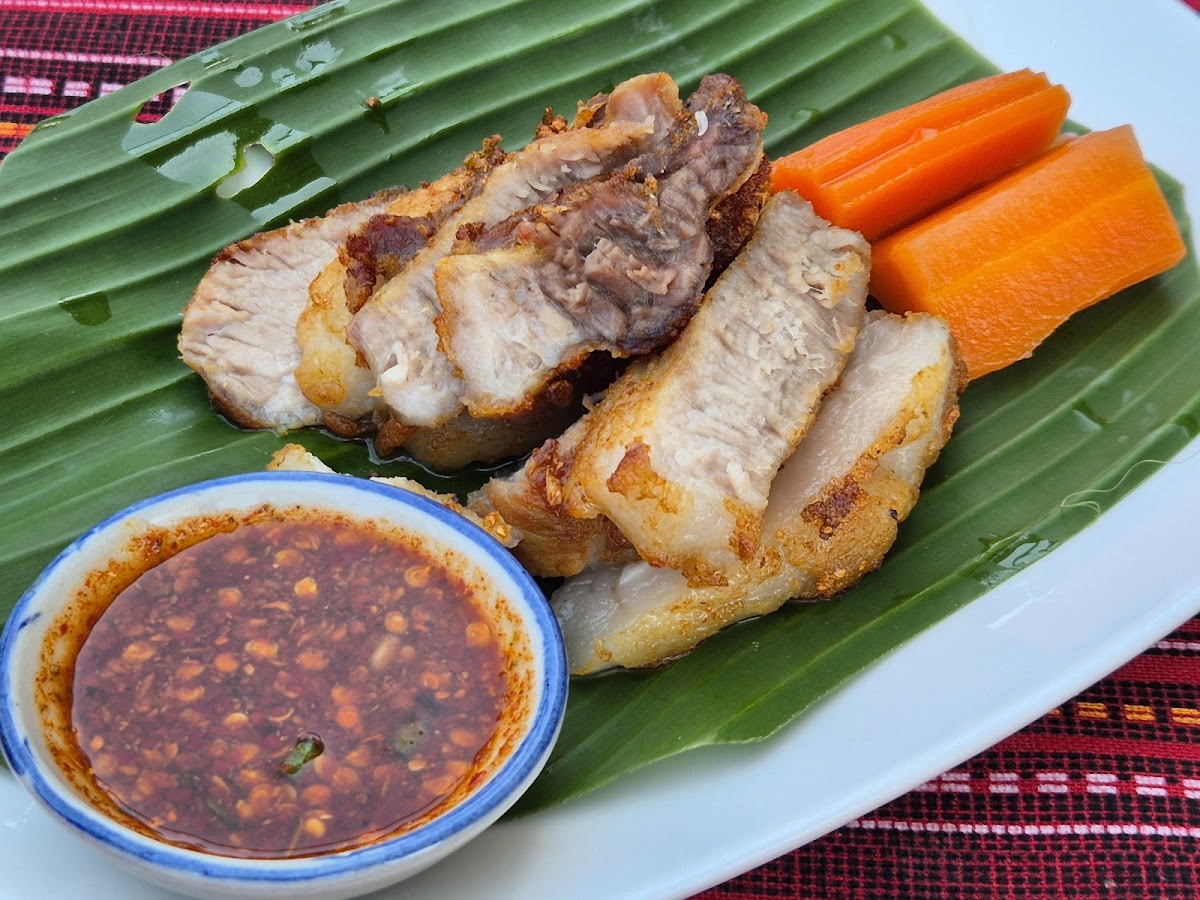 Huen Phen Restaurant 2 Photo 7