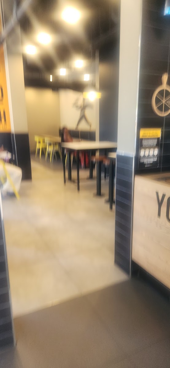 Debonairs Pizza Cape Town Station Photo 6