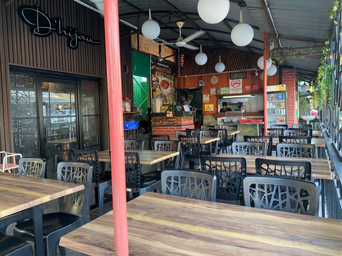 Restoran D'Hijau Seafood Photo 7