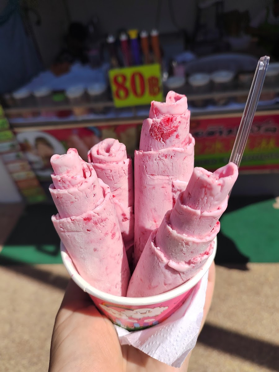 Fried/rolled ice cream Photo 8
