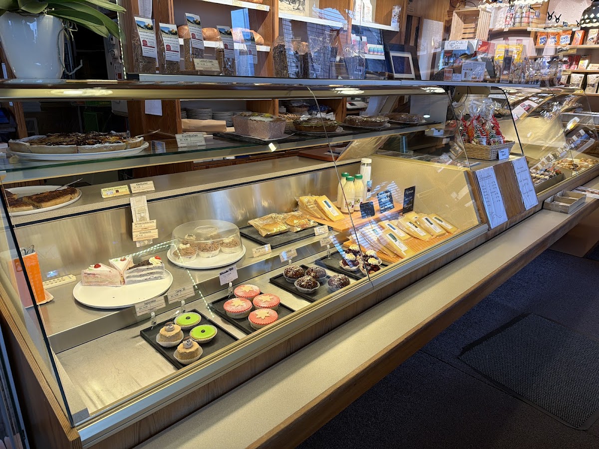 Bäckerei Tea-Room Bel-Air Photo 4