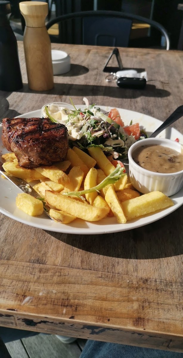 The Bach Bar & Restaurant Photo 3
