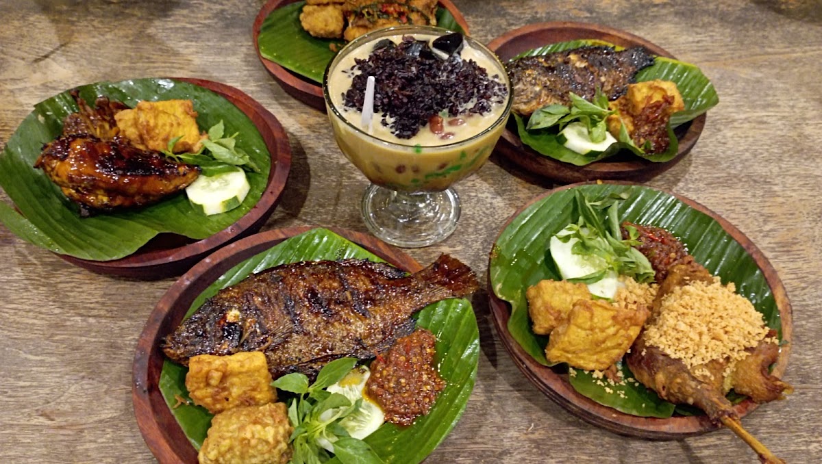 Resto M'penyetz&S'cendol Handil Photo 5