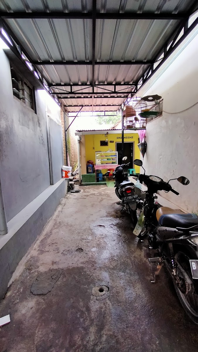 Warung Bu Parmi Photo 2