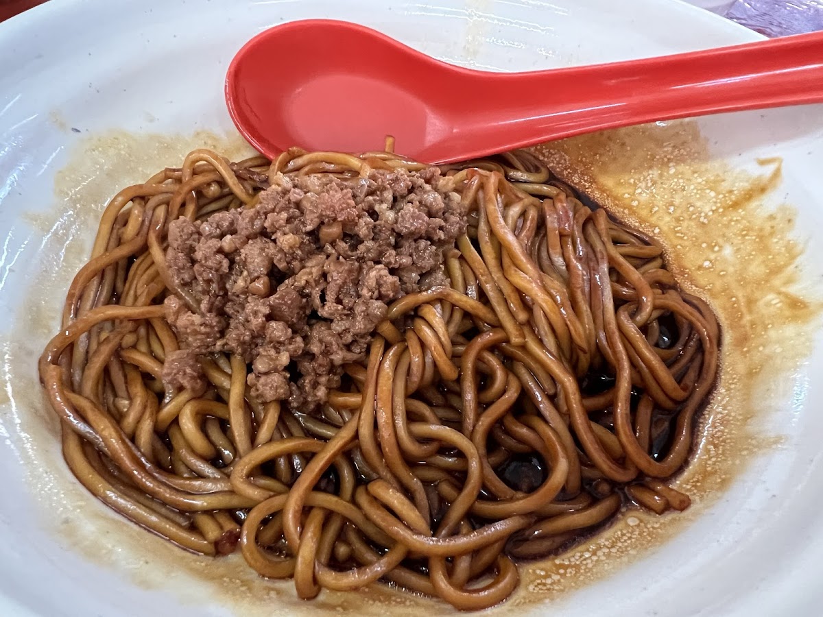 鸿运茶餐室 • Restoran Hong Yen Photo 8