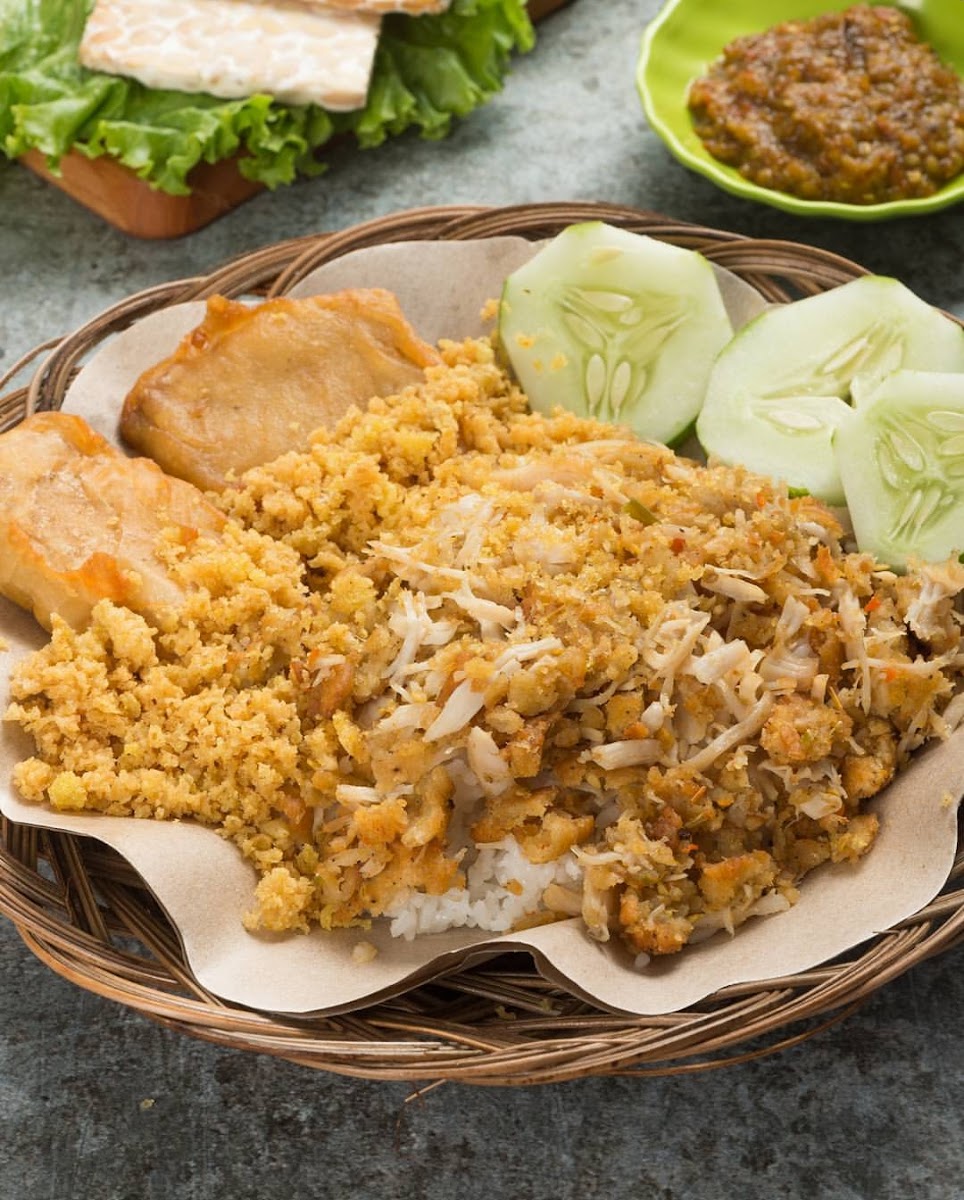 Ayam Gubrak Apartemen Laguna Pluit