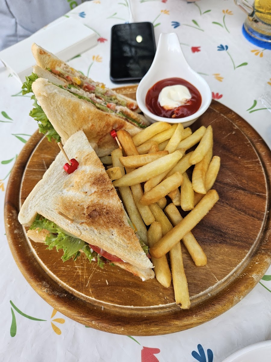 Butterfly Restaurant, Food & Pizza Photo 9