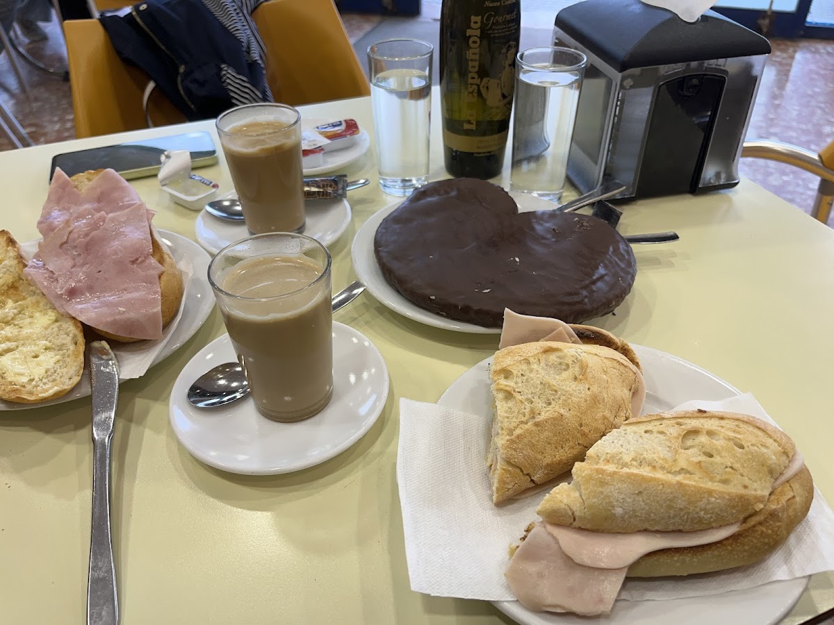 Cafetería SanTomás Photo 3