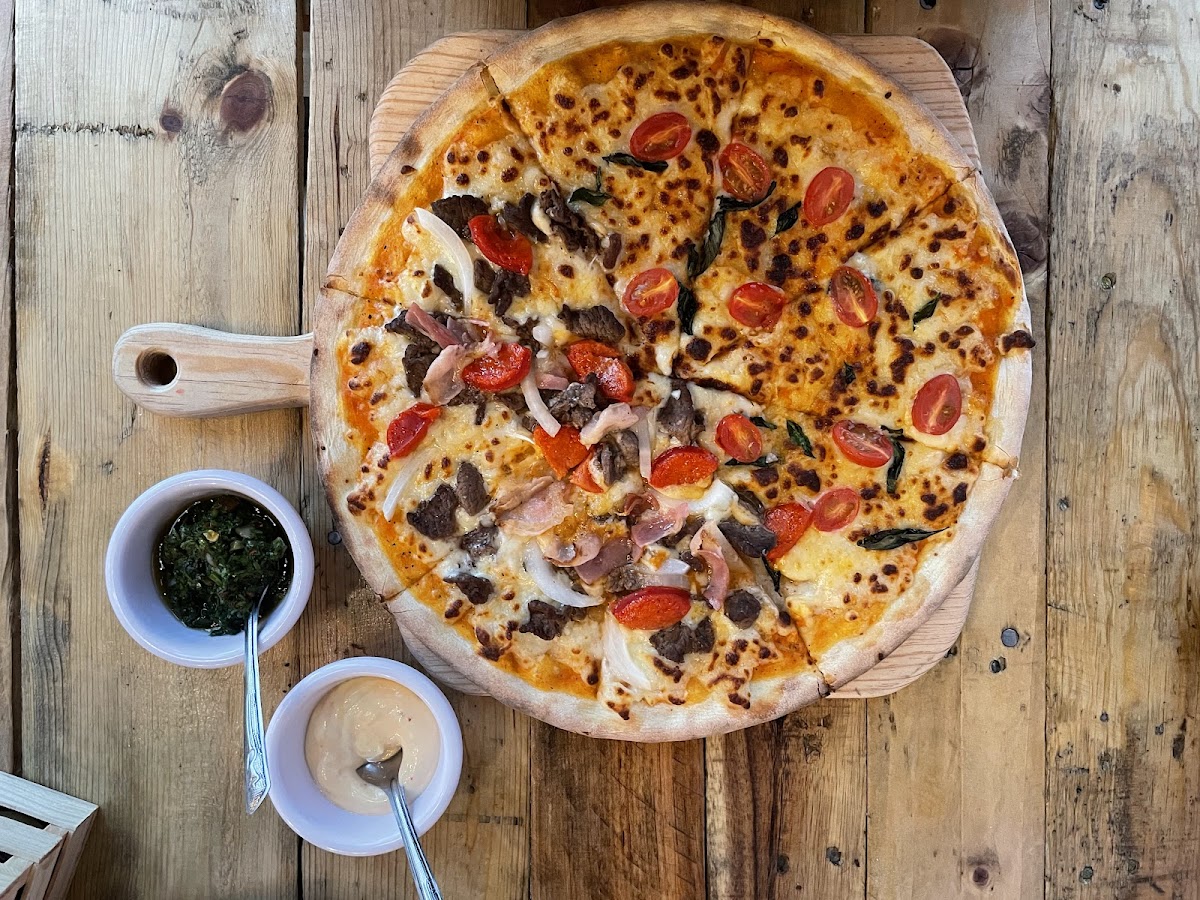 3 leñas pizzeria bosque sereno Photo 5