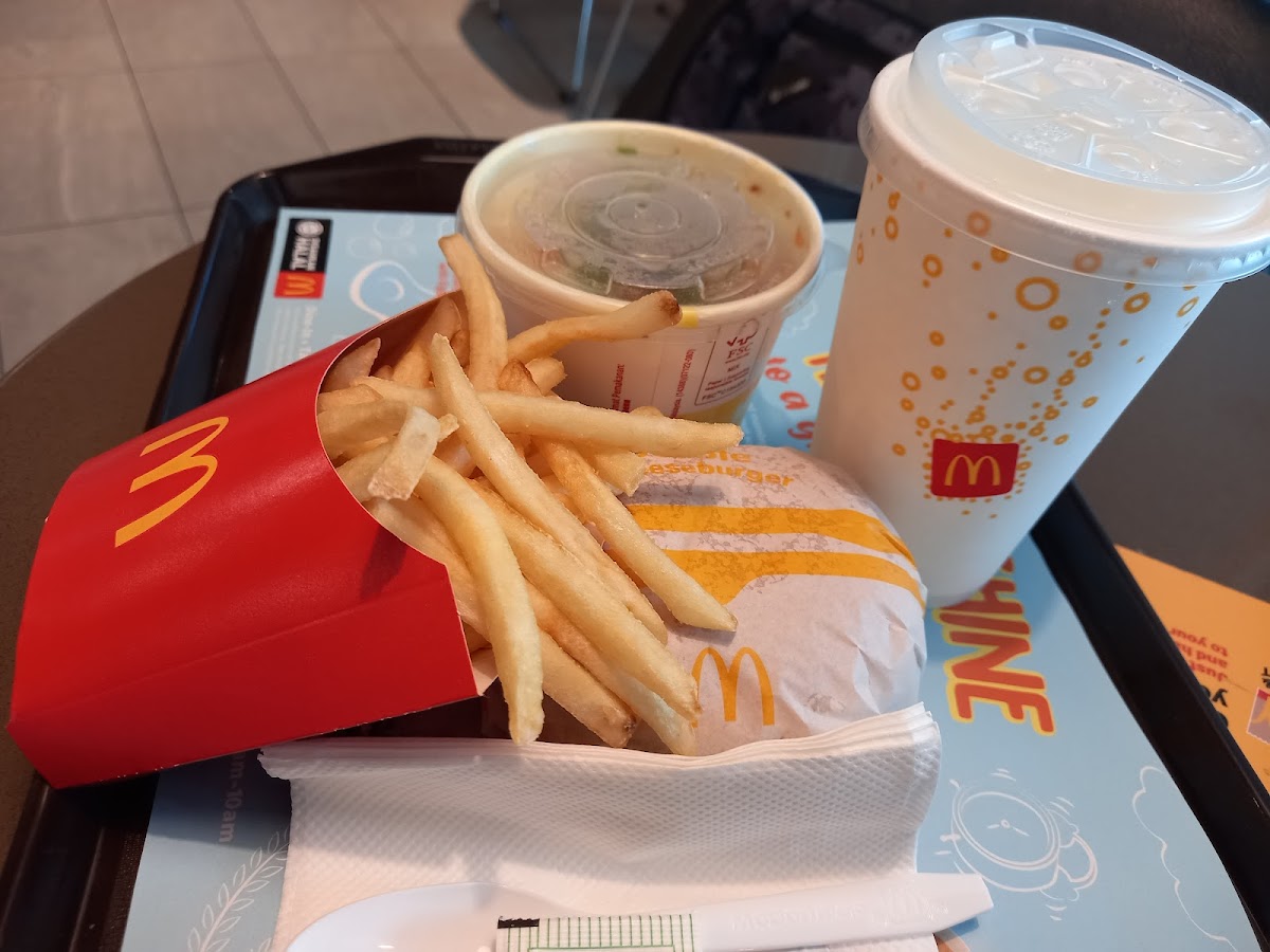 McDonald's Mutiara Damansara DT Photo 5