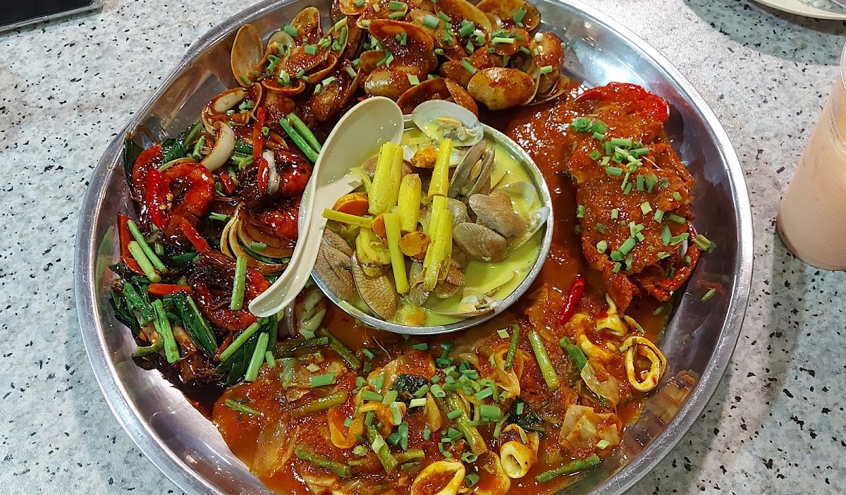 D'Perahu Setiu Seafood Photo 6