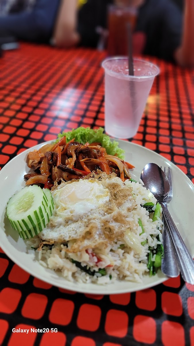 D'Perahu Setiu Seafood Photo 7