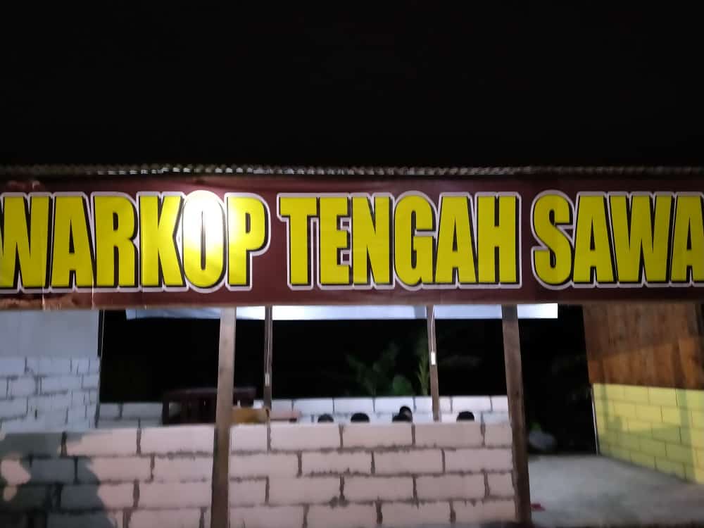 Warkop tengah sawah Photo 2