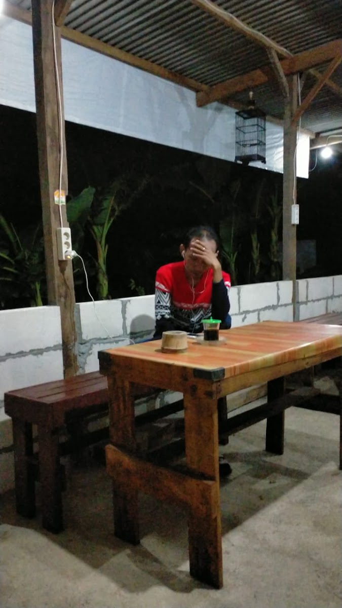 Warkop tengah sawah Photo 5