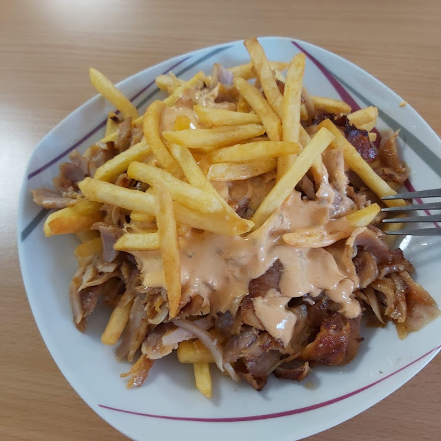Pomm Kebab Pommes Fleisch Soße