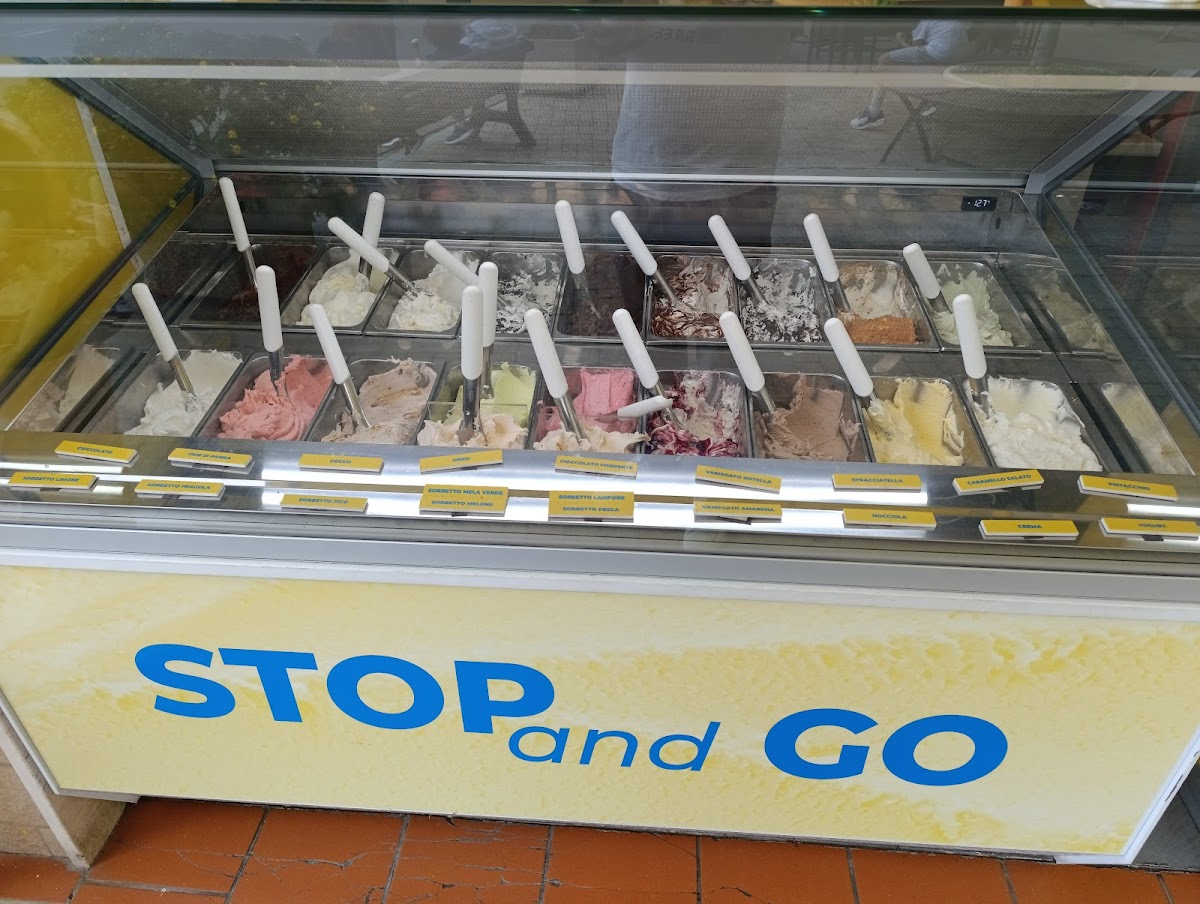 Stop and Go Photo 4