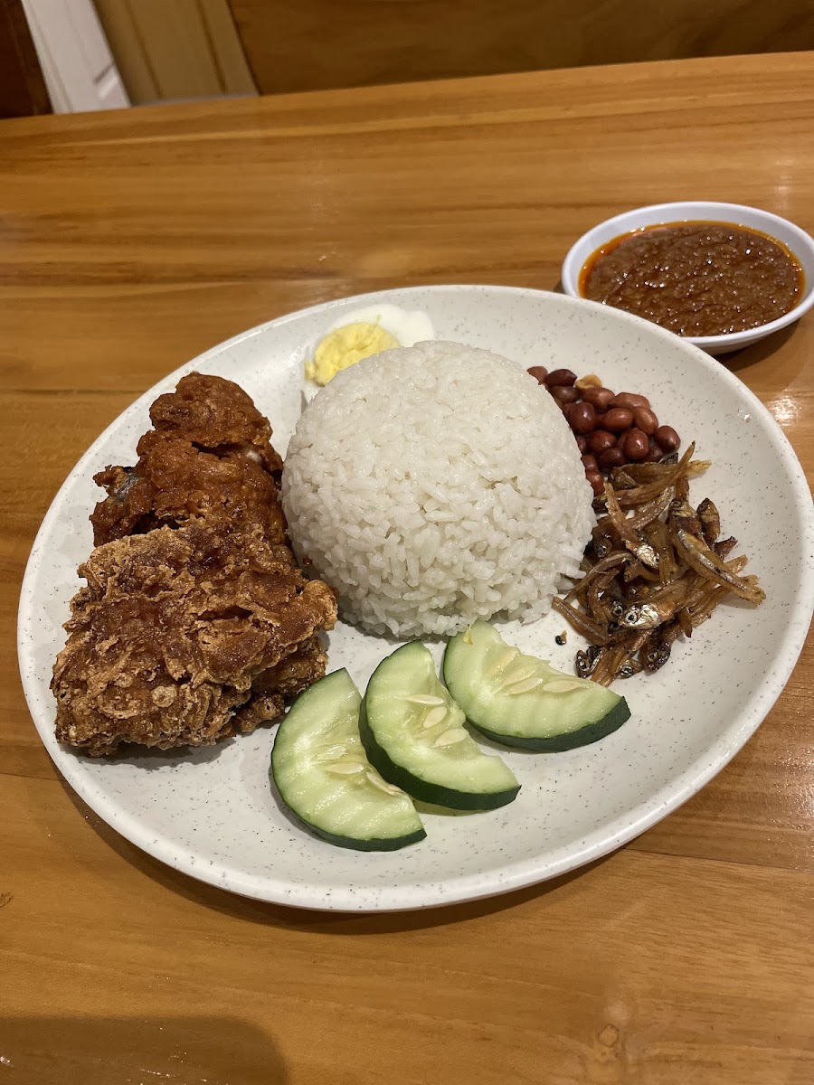 Maville Restaurant Photo 4