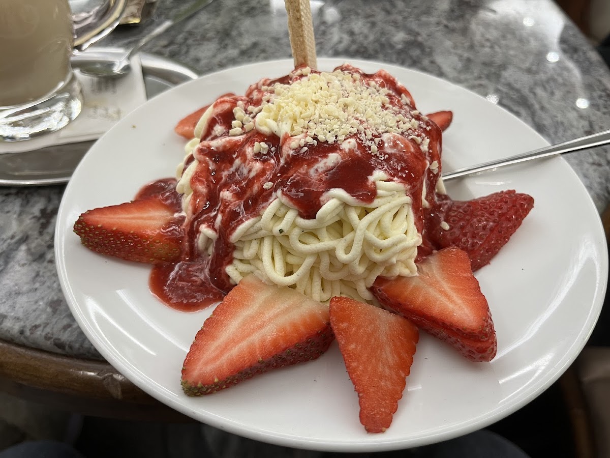 Eiscafé Ponte Vecchio Photo 7