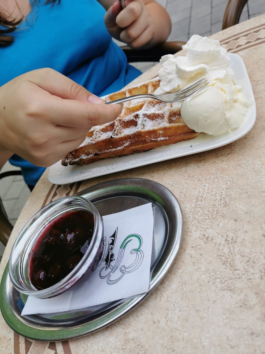 Eiscafé Ponte Vecchio Photo 8