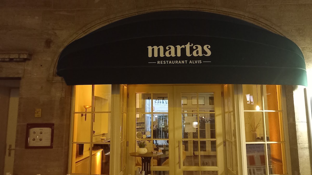 martas Restaurant Alvis Photo 3