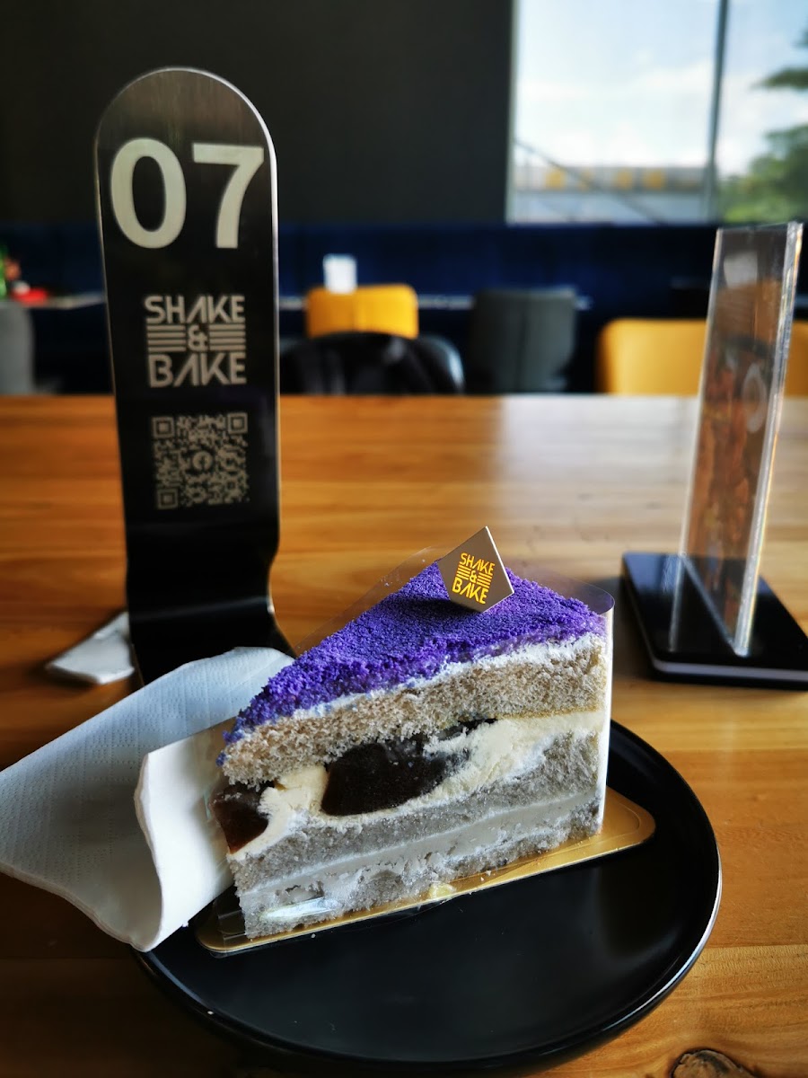 Shake & Bake Cafe Photo 9