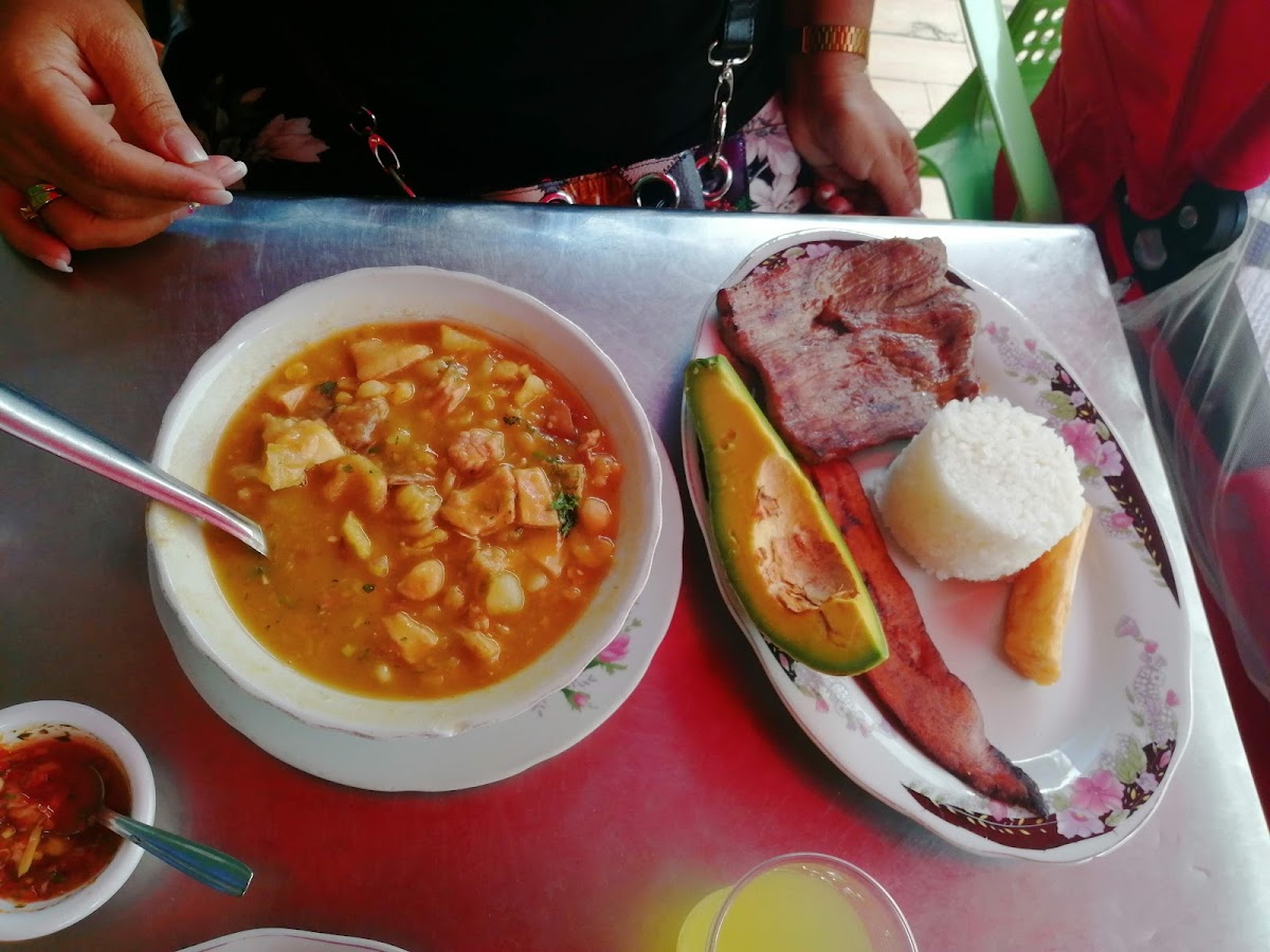 Sabor Y Parrilla