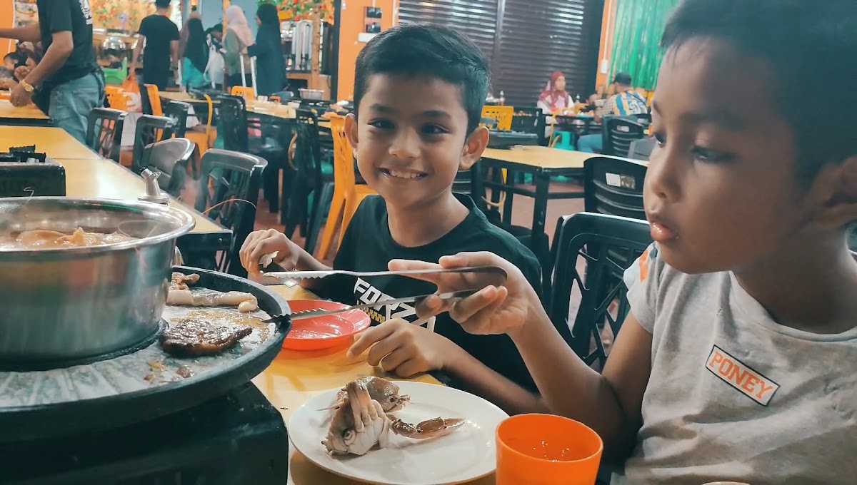 Saloma Steamboat & Grill Tambun Photo 2