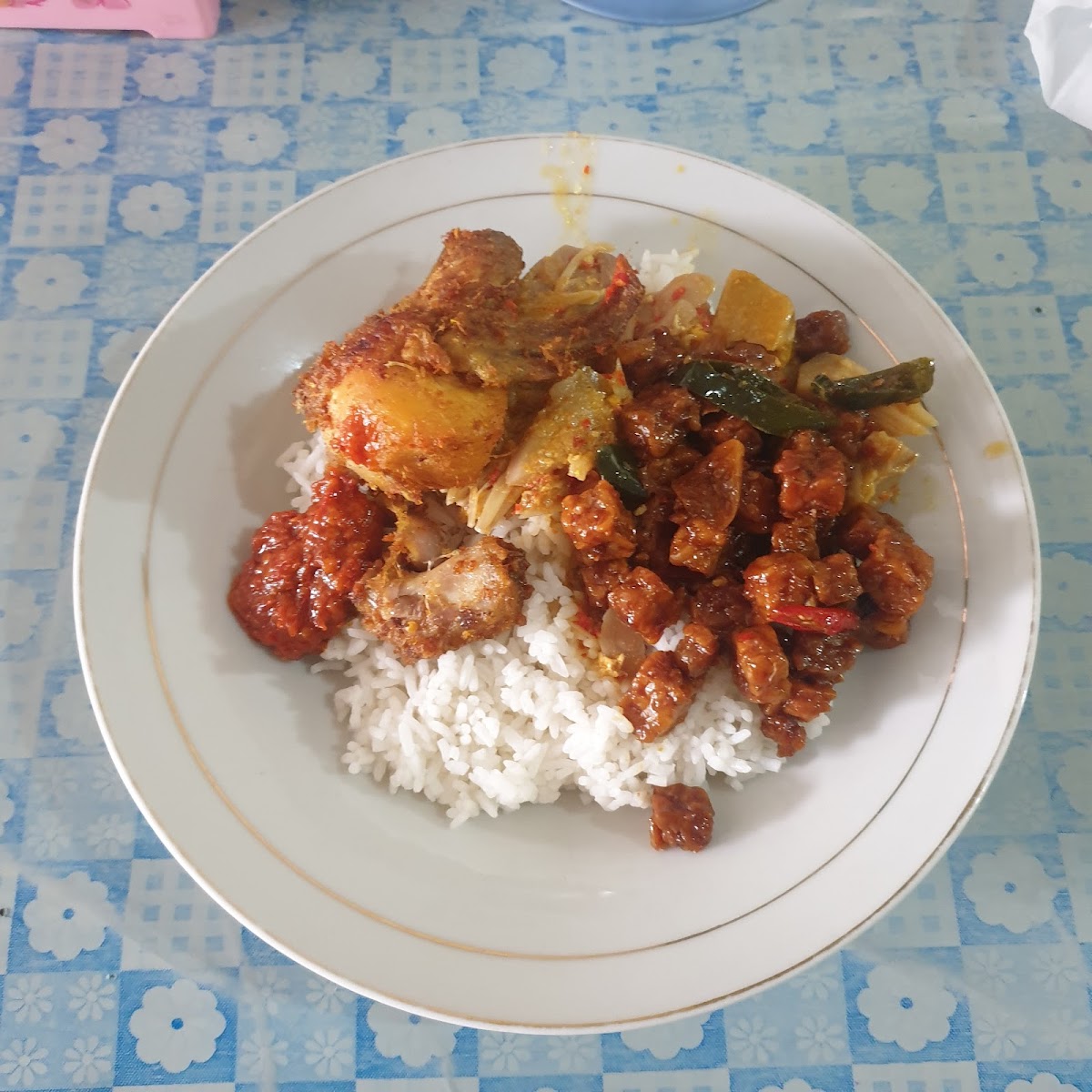 Warung Nasi Uduk Ibu Syam Photo 6